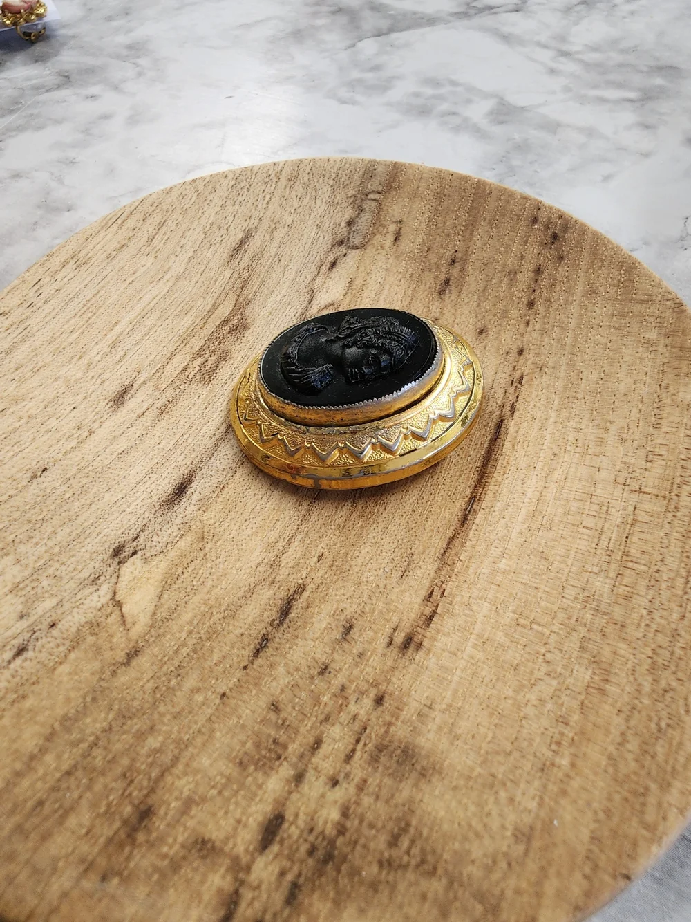 Vintage Black Cameo Brooch Pendant